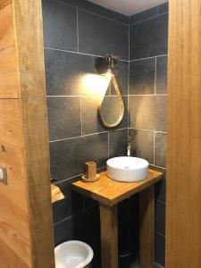 Bathroom sa Le Coustou 22