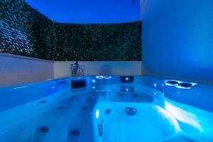 Fotografie z fotogalerie ubytování New Deluxe jacuzzi apartment Ana v Dubrovníku