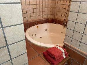 A bathroom at APARTAMENTO TURISTICO MILLAN