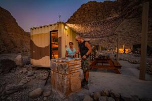 Hosté ubytování Bear Grylls Explorers Camp