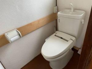 Vannituba majutusasutuses 昭和の家ume