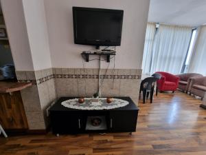 TV a/nebo společenská místnost v ubytování Crows nest