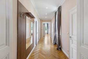 Fotografia z galérie ubytovania Imperial Apartments Schönbrunn - Contactless Check-In vo Viedni