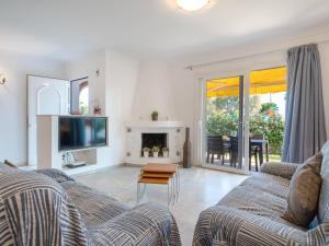 A seating area at 2 Mijas Playa Club in La Cala de Mijas