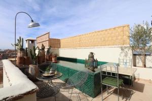 Bazén v ubytování 103Riad Pool RoofTop & Hammam nebo v jeho okolí
