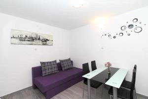 Ein Sitzbereich in der Unterkunft Apartmani Joško Duće - Omiš