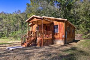 Gallery image of Silver Creek Cabin with Hiking, Less Than 1 Mi to Town! in Beattyville