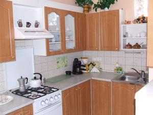 Fotografia z galérie ubytovania Barbara Apartmanház v destinácii Kehidakustány