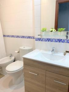 Bathroom sa Apartamento entero a 10 minutos en coche de Sevilla Centro