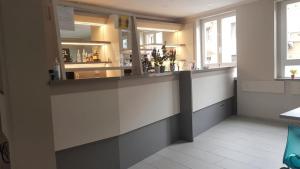 A kitchen or kitchenette at Hotel City 20