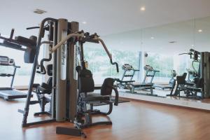 Spordikeskus ja/või sportimisvõimalused majutusasutuses Paragon Lutong Hotel