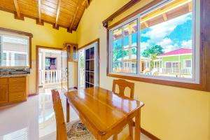 Gallery image of FLA at Hummingbird Estate Gold Standard Certified in Dangriga