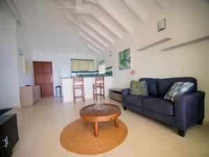 O zonă de relaxare la 2 Bedroom Apt with Breathtaking view