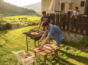 Hostia v ubytovaní 10Bedroom House Obertauern-Salzburg for 30 people