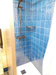 Phòng tắm tại Apartament al Golfet de Calella de Palafrugell