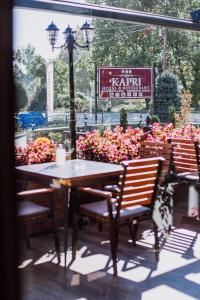 Εστιατόριο ή άλλο μέρος για φαγητό στο Hotel Kapri