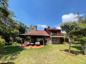 Foto dalla galleria di Francolin Cottage at Great Rift Valley Lodge & Golf Resort Naivasha a Naivasha