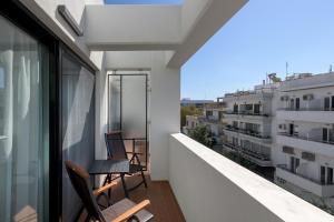 Balcone o terrazza di Essence Suites Downtown Suites - Adults Only