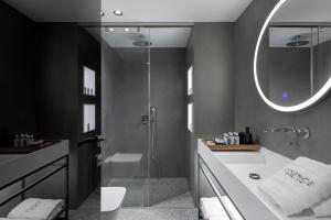 Bagno di Essence Suites Downtown Suites - Adults Only