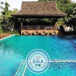 Bazén v ubytování PAN KLED VILLA eco hill resort nebo v jeho okolí