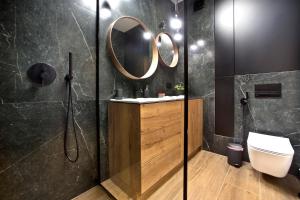 Kúpeľňa v ubytovaní Marina Mokotow P&O Serviced Apartments