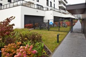 Vonkajšia záhrada v ubytovaní Marina Mokotow P&O Serviced Apartments