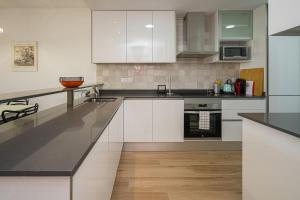 A kitchen or kitchenette at Rosa Chenz