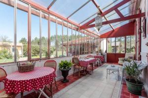 Εστιατόριο ή άλλο μέρος για φαγητό στο Domaine de la grange