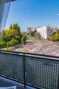 widok z balkonu parkingu w obiekcie BRAND NEW - SelfCheckIns 24 - Zagreb - Garage - Loggia - New - Luxury w Zagrzebiu