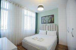 Afbeelding uit fotogalerij van Miku Apartment-Sophisticated 2BD Apartment At Taiwan in Tirana