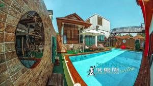 Bazén v ubytování Virawan pool kohlarn วิราวัน พูล รีสอร์ท ที่พักเกาะล้าน nebo v jeho okolí