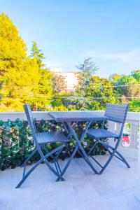 En balkon eller terrasse på CLOSE CROISETTE-MODERN-A/C-CONGRESS-BEACHES