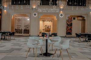 Hatta Guest House餐厅或其他用餐的地方