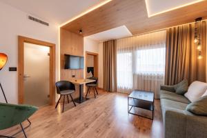TV a/nebo společenská místnost v ubytování Hotel Goldene Traube