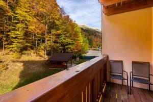 Foto da galeria de Apartment Rose Chopok 1100 m-on hiking trail-view-hot tub-sauna-view em Demanovska Dolina
