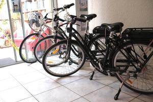 Jízda na kole v ubytování Hotel Saint Georges, Face à la mer nebo okolí