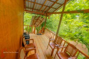 Balcone o terrazza di Sigiriya Free View Tree House & Villa