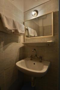 Gallery image of Galaxy Hotel in Gavrion