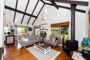 Posezení v ubytování Doomben Ridge Farm House + 37 fotografií