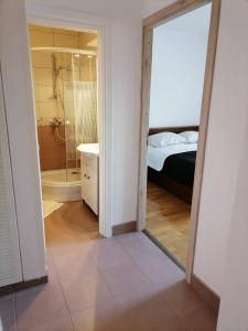 Posteľ alebo postele v izbe v ubytovaní Comfort apartment