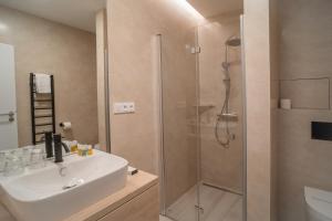 A bathroom at Hotel U Kaplicky