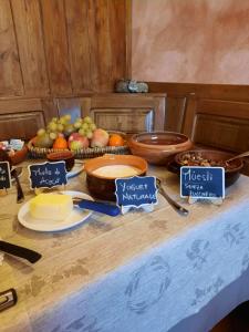 Jedlo v ubytovaní bed & breakfast alebo blízkom okolí