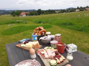 Essen in der Ferienwohnung oder in der Nähe