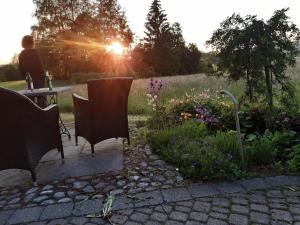 Ein Garten an der Unterkunft Ferienwohnung Rotmoosblick direkt am Rande unberührter Natur