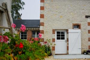 Gîte des ouches - piscine外面的花园