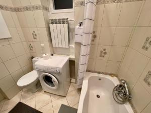 Kúpeľňa v ubytovaní ROYAL 2 Old Town fast WiFi Netflix HBO AppleTV+