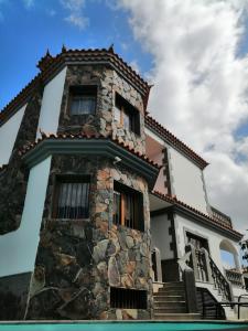 The building in which A villát is located