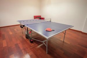 Stolný tenis v ubytovaní ApartSerwis - Gorące Źródła Apartament Czerwone Wierchy alebo v jeho okolí