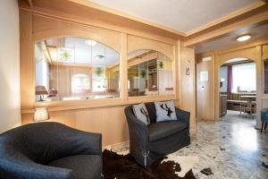 Posezení v ubytování Albergo Dolomiti