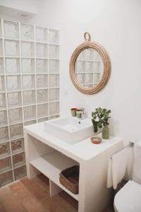 Ванная комната в Laranjal Farm House - Casa do Bilhar